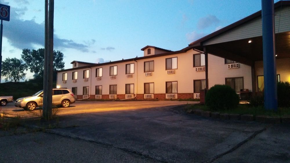Sunset Inn Williamsburg Exterior photo